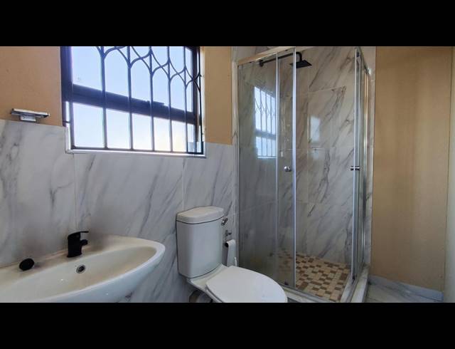 3 BEDROOM HOUSE FOR SALE IN VANDERBIJLPARK CE 4
